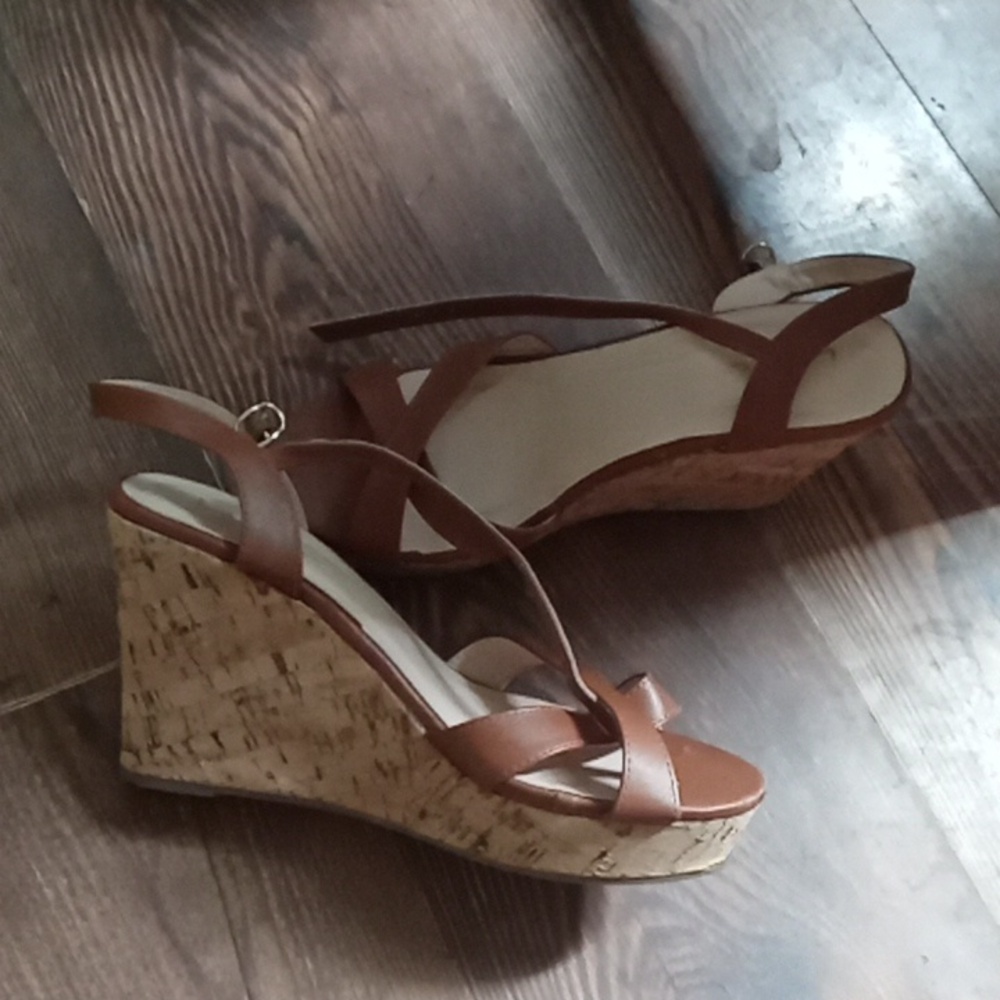 Lulu's Sandals,size 10,tan